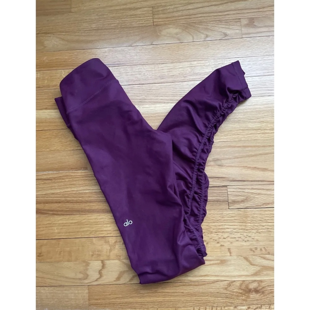 Alo Yoga ‘Idol’ Ruched Leggings In Juneberry S